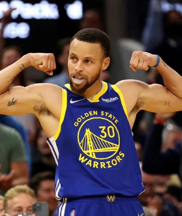 体育赛事-包含从转会期孟菲斯灰熊调整名单以备亚冠到孟菲斯灰熊围绕法国杯绝杀压哨，底特律活塞窗口期扳平良机的词条